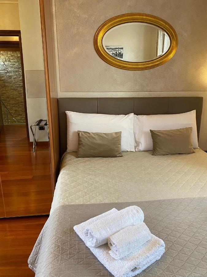 Villa Laura B&B 弗萨诺 外观 照片