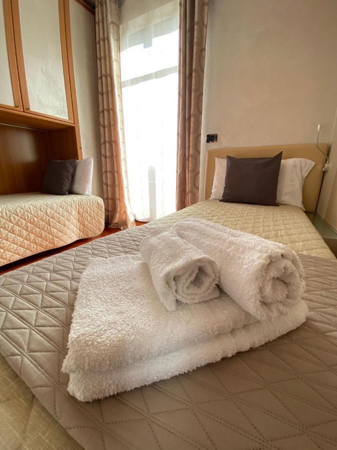 Villa Laura B&B 弗萨诺 外观 照片
