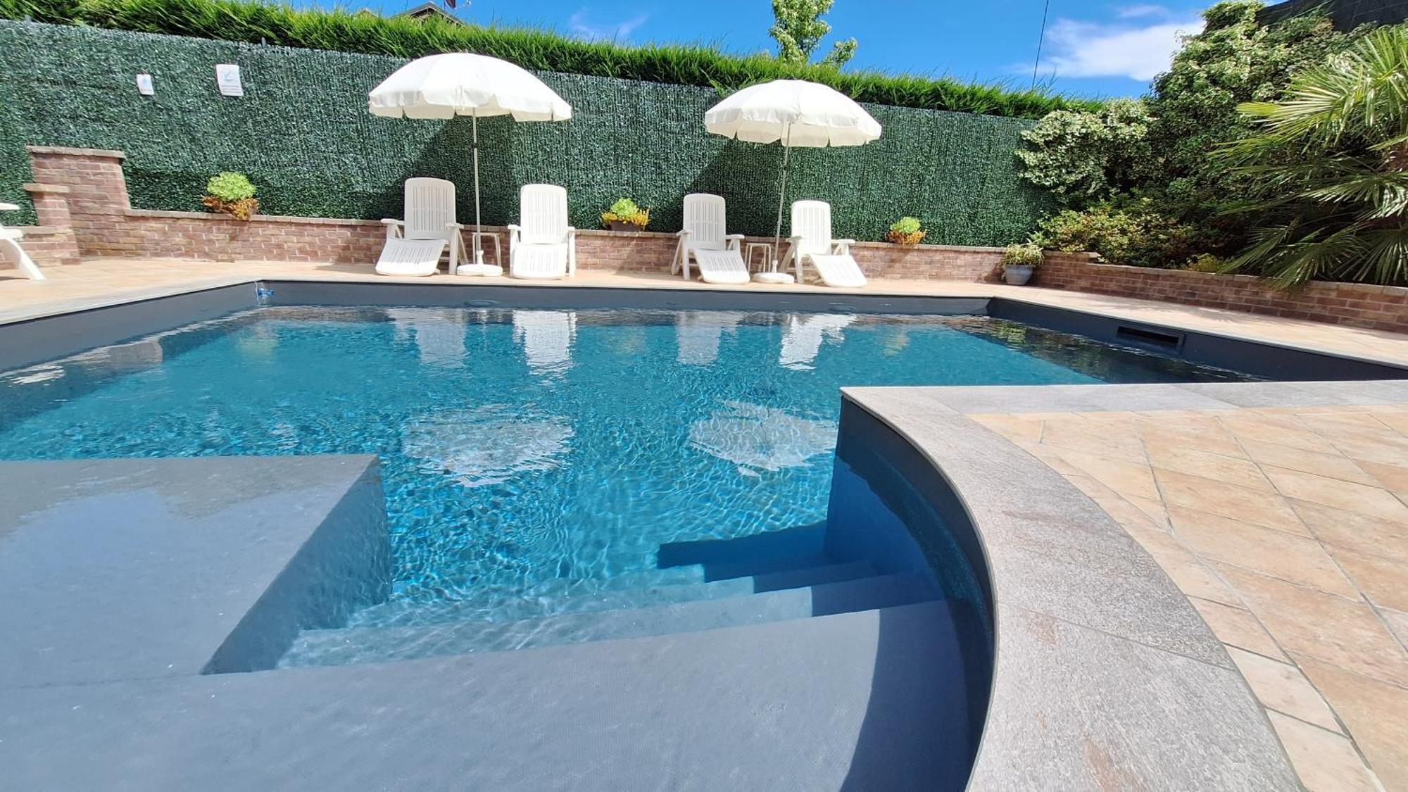 Villa Laura B&B 弗萨诺 外观 照片