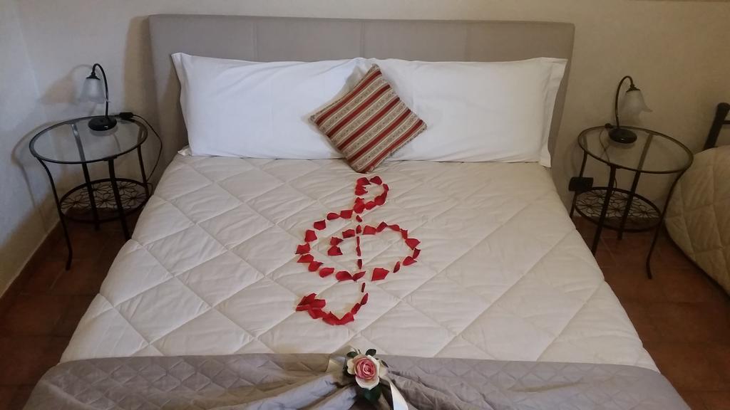 Villa Laura B&B 弗萨诺 外观 照片