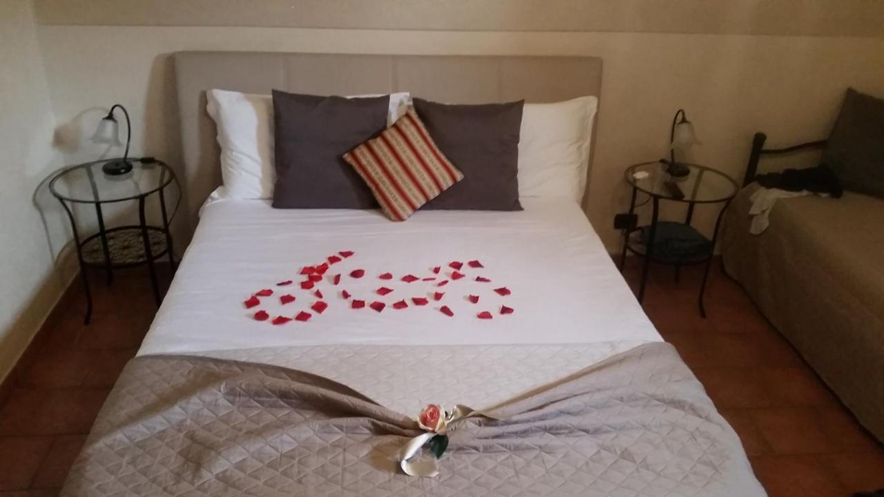 Villa Laura B&B 弗萨诺 外观 照片